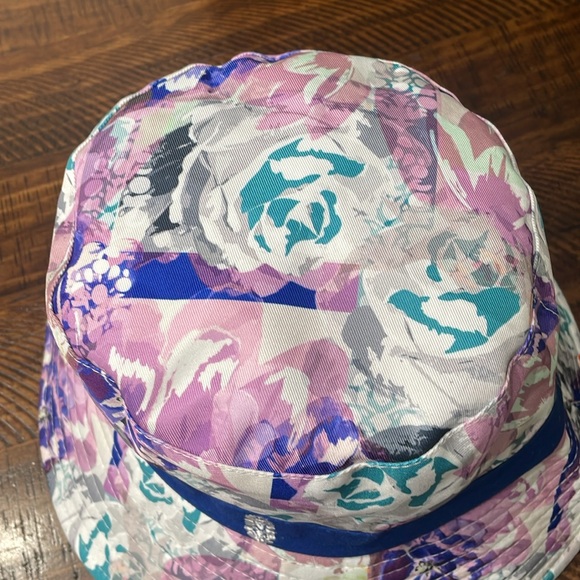 FREE PEOPLE Bucket Hat Digital Blooms - Picture 5 of 9